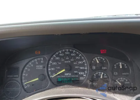 2000 Chevrolet Silverado 1500 Ls z USA, uszkodzony, nr VIN 1GCEK19T6YE291119